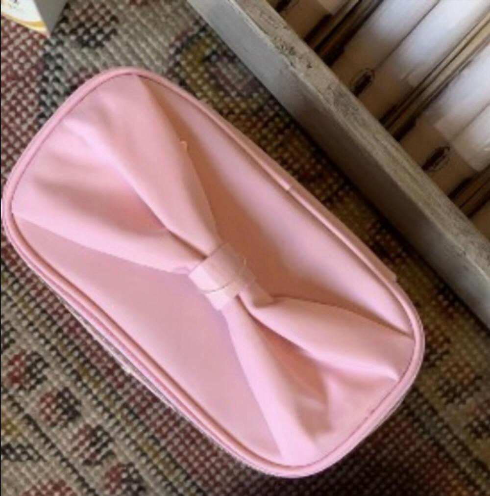 NEW MARY SQUARE women's kiss and make-up bag in light pink